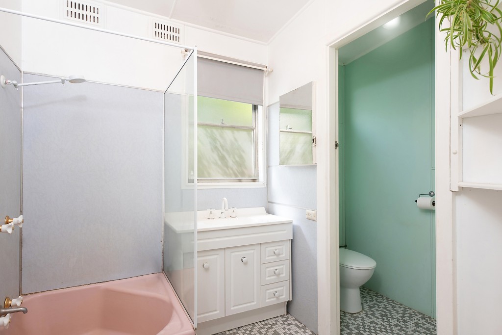 126 Sampson Street, Orange NSW 2800 - photo 6