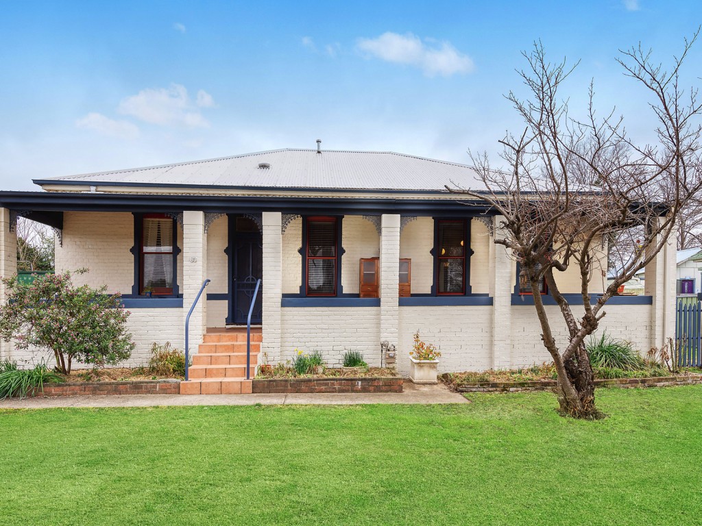 83 Woodward Street, Orange NSW 2800 - McGrath Central West