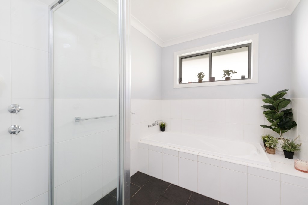 3 Maroney Close, Orange NSW 2800 - photo 12