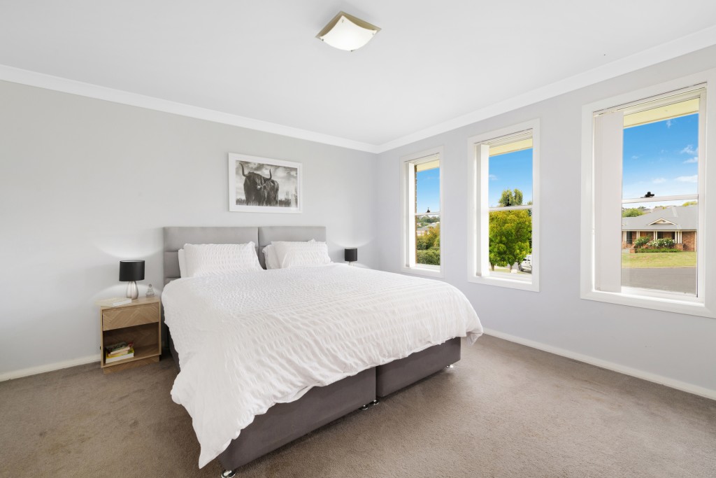 3 Maroney Close, Orange NSW 2800 - photo 7