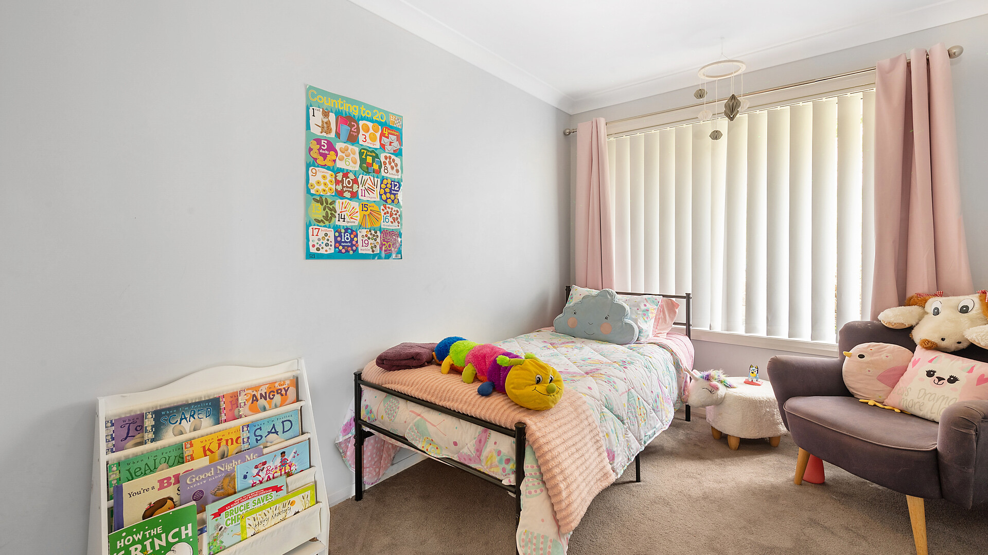 3 Maroney Close, Orange NSW 2800 - photo 10