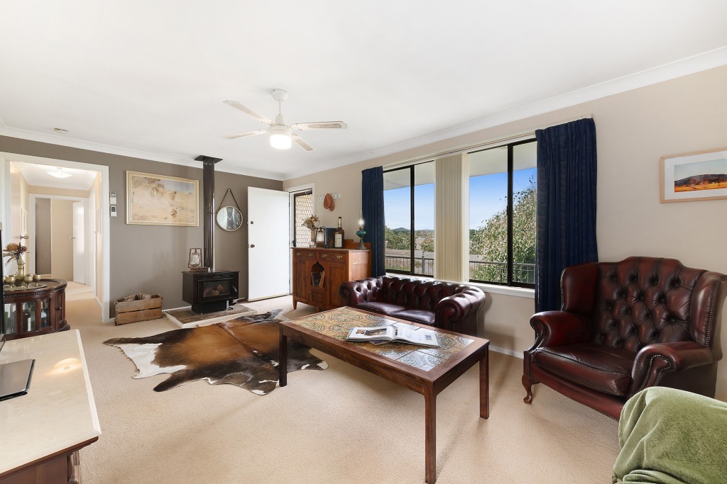 2 Torulosa Way, Orange NSW 2800 - photo 4