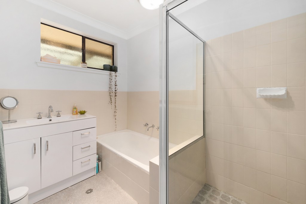 2 Torulosa Way, Orange NSW 2800 - photo 8
