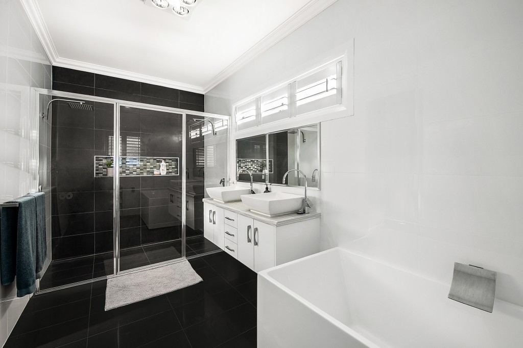 16 Manning Road, Orange NSW 2800 - photo 20