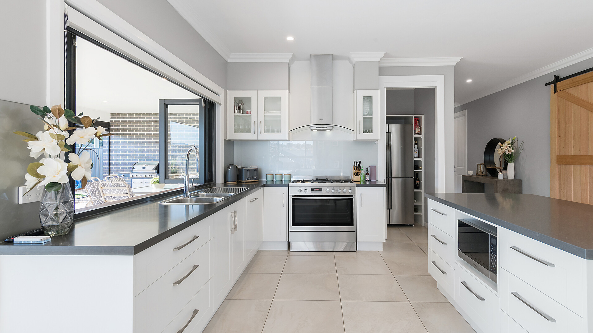 16 Manning Road, Orange NSW 2800 - photo 6