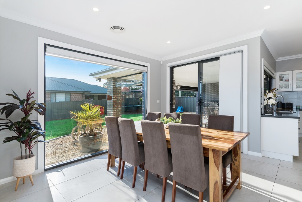 16 Manning Road, Orange NSW 2800 - photo 10