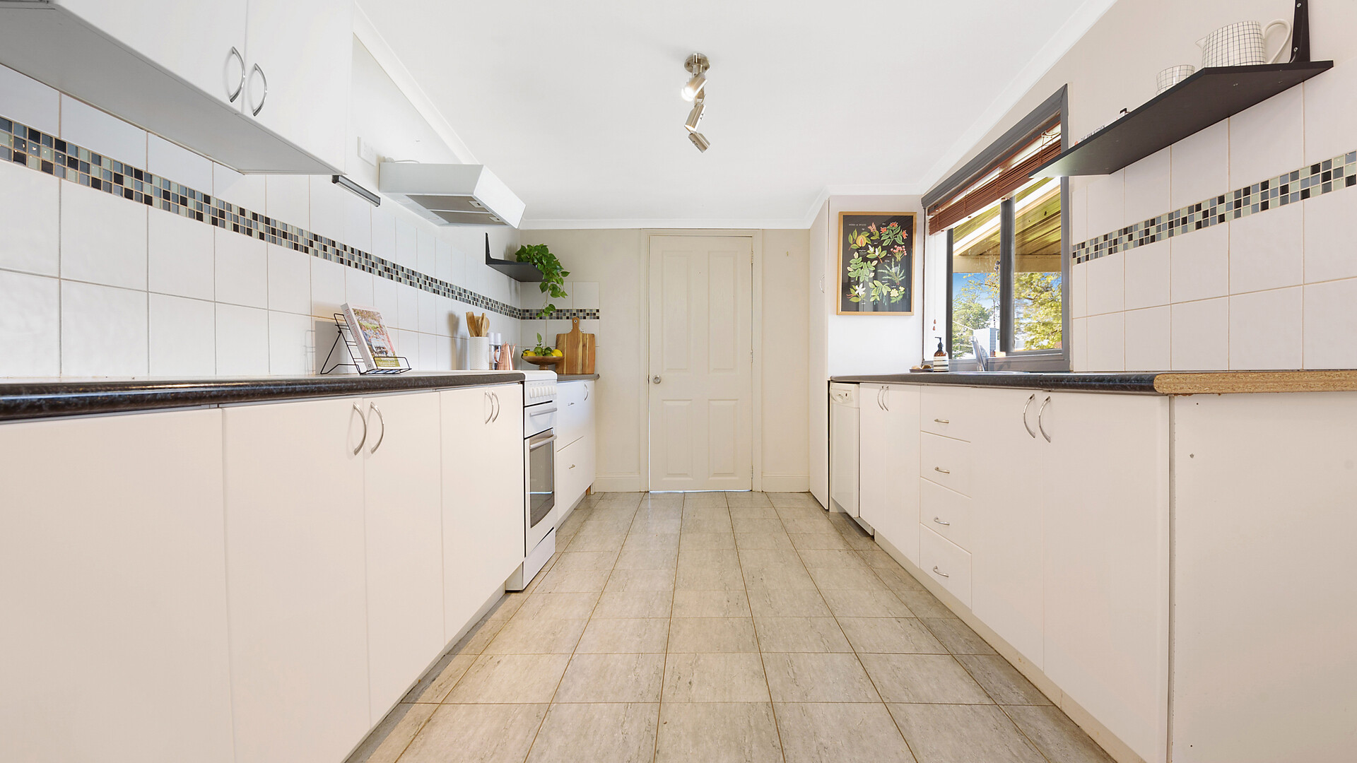 98 McLachlan Street, Orange NSW 2800 - photo 3