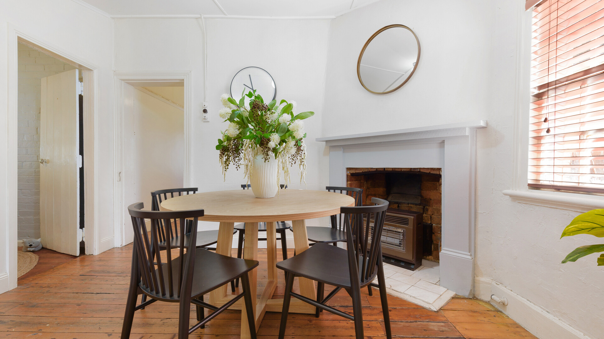 98 McLachlan Street, Orange NSW 2800 - photo 4