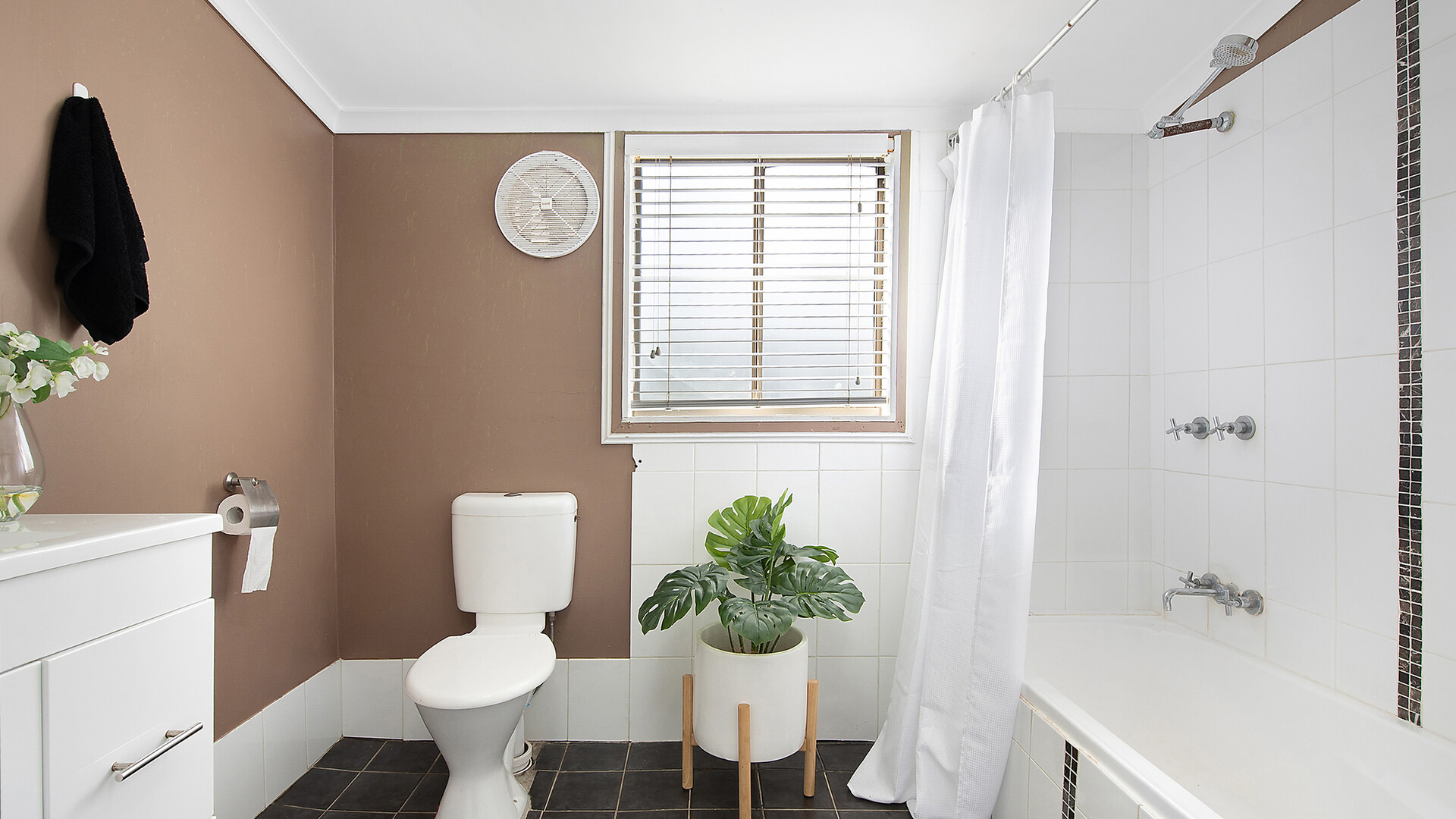 98 McLachlan Street, Orange NSW 2800 - photo 7