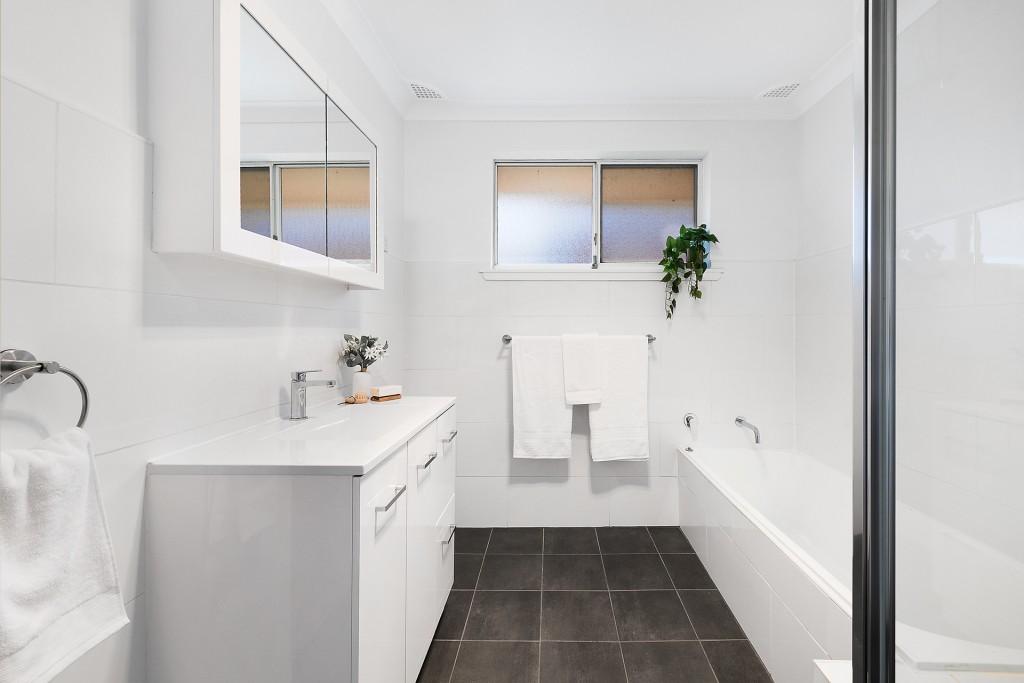 83 Burrendong Way, Orange NSW 2800 - photo 11