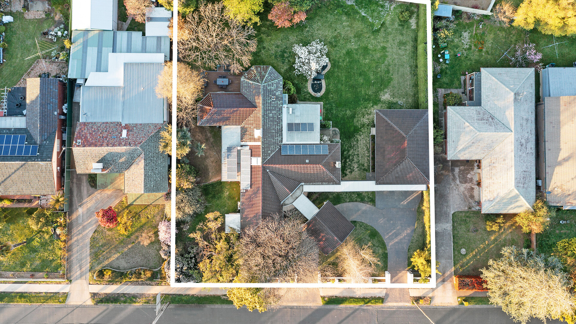 20 Molong Road, Orange NSW 2800 - photo 23