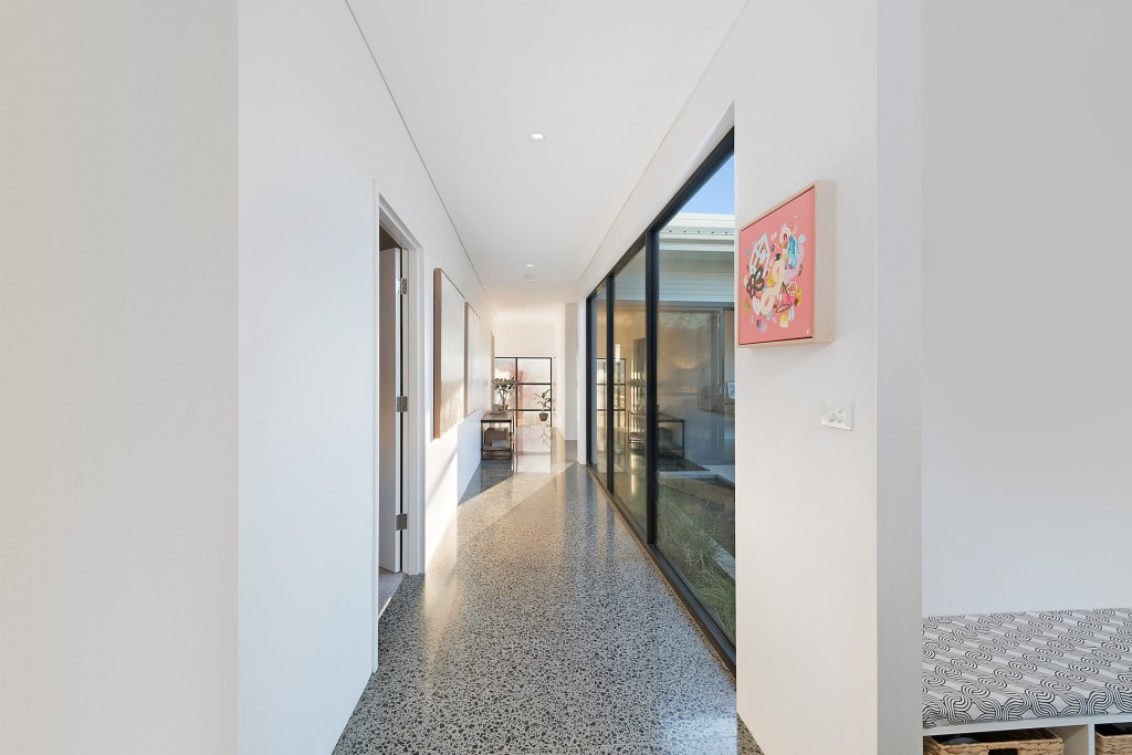 6 Green Lane, Orange NSW 2800 - photo 2