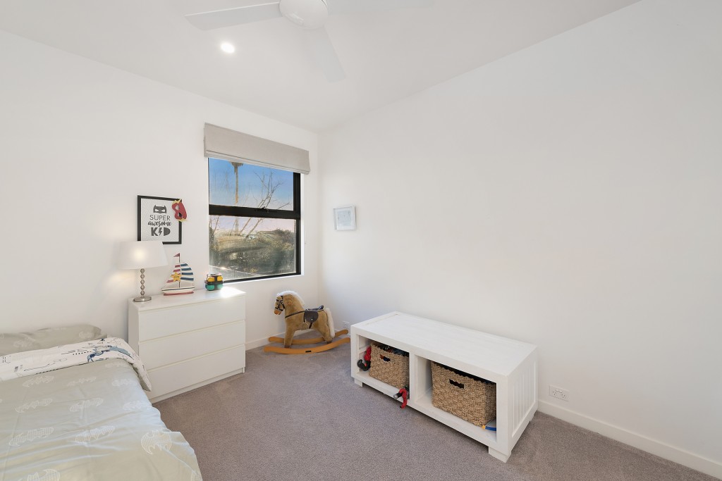 6 Green Lane, Orange NSW 2800 - photo 13