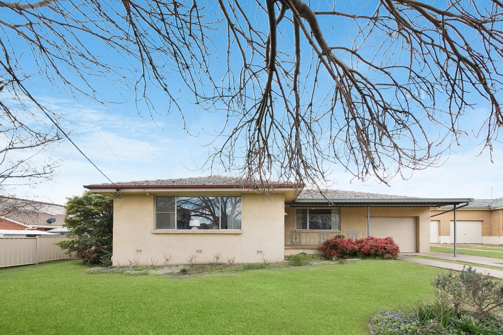 4 Caleula Crescent, Orange NSW 2800 - McGrath Central West