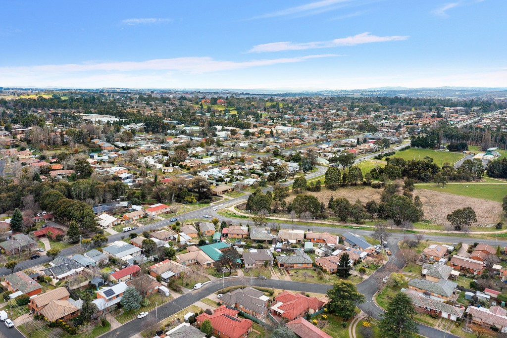 4 Caleula Crescent, Orange NSW 2800 - photo 15