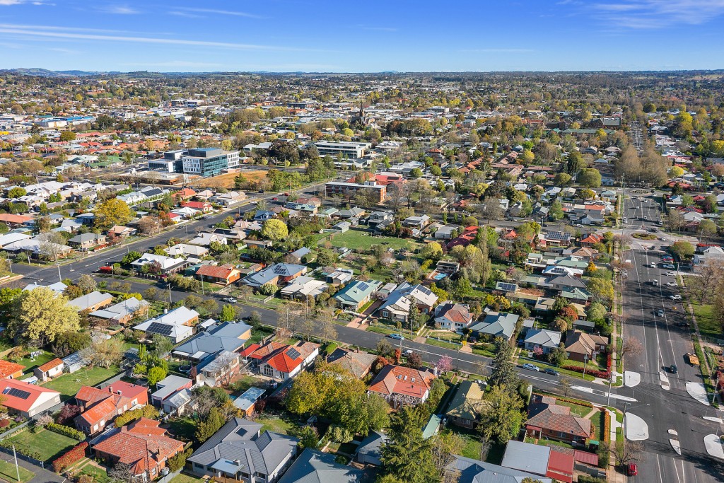 21 Casey Street, Orange NSW 2800 - photo 23