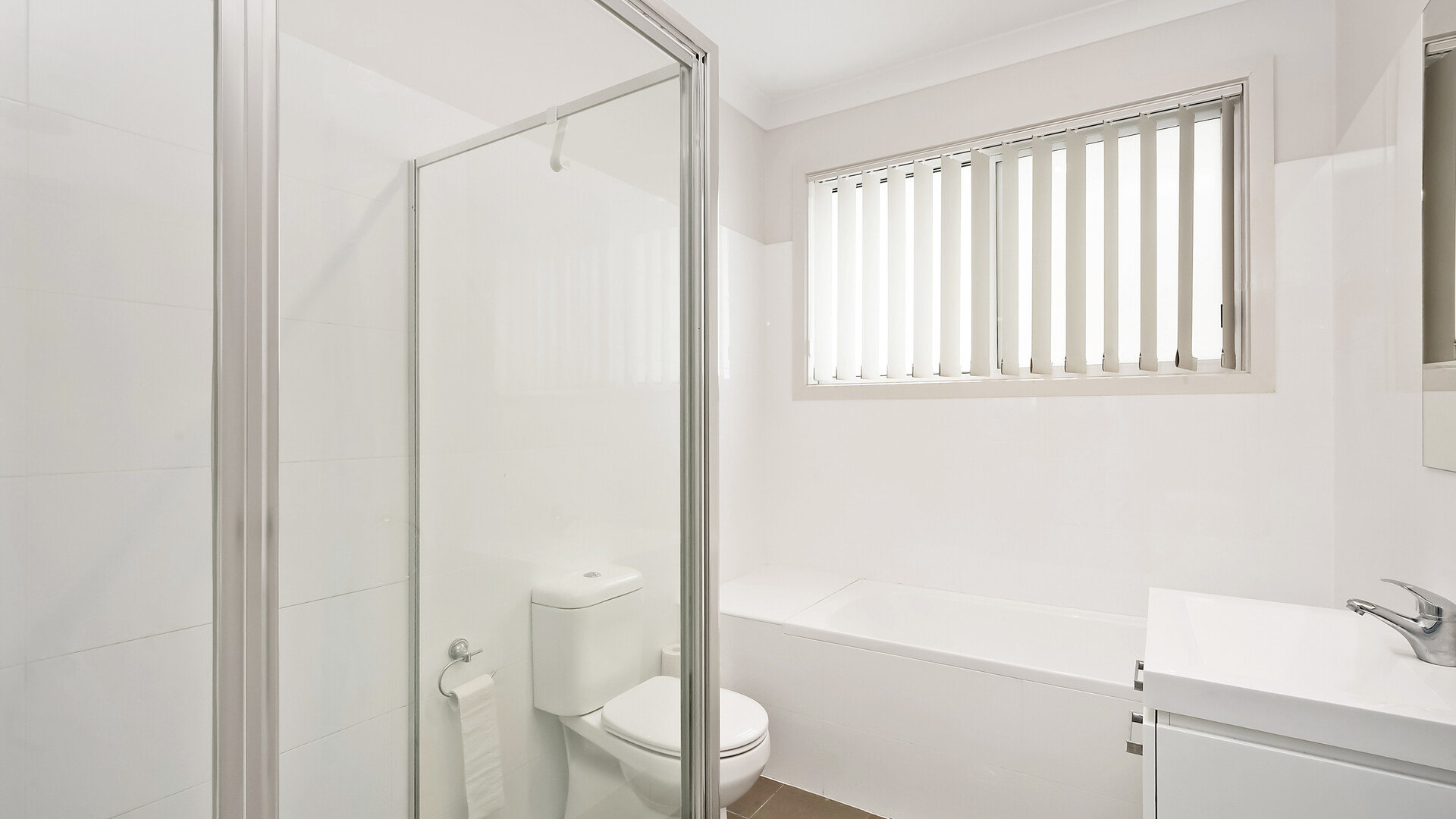 2/19 Moonstone Drive, Orange NSW 2800 - photo 6
