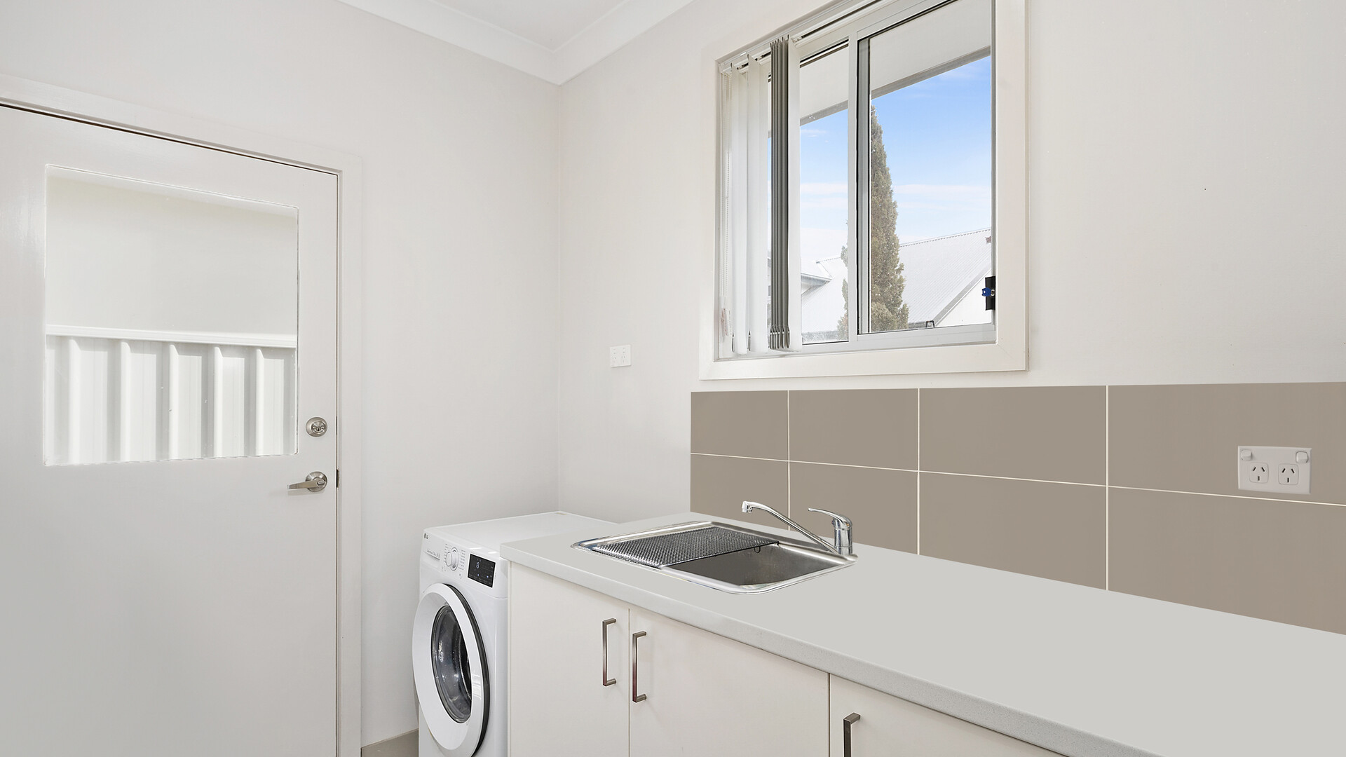 2/19 Moonstone Drive, Orange NSW 2800 - photo 10