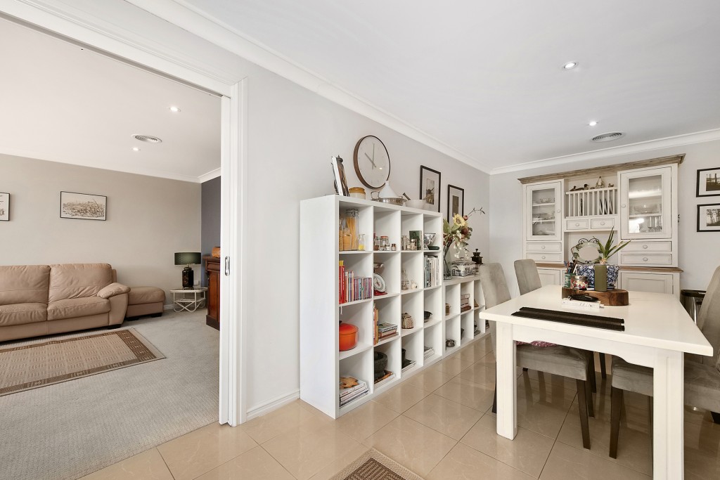 5 Lisbon Circuit, Orange NSW 2800 - photo 6