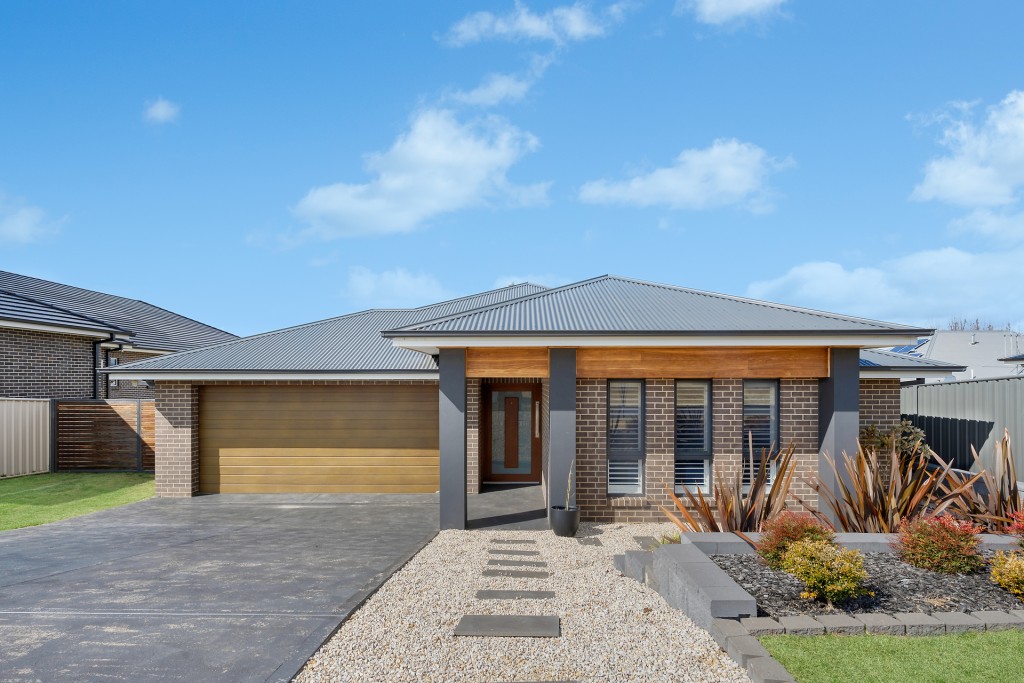 22 Lisbon Circuit, Orange NSW 2800 - McGrath Central West