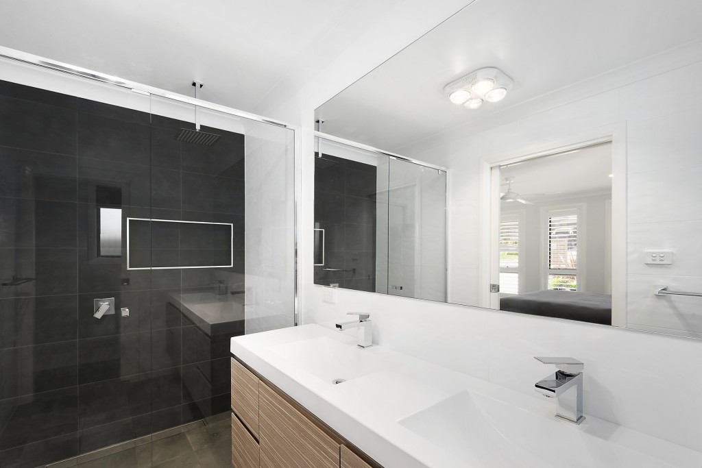 22 Lisbon Circuit, Orange NSW 2800 - photo 10