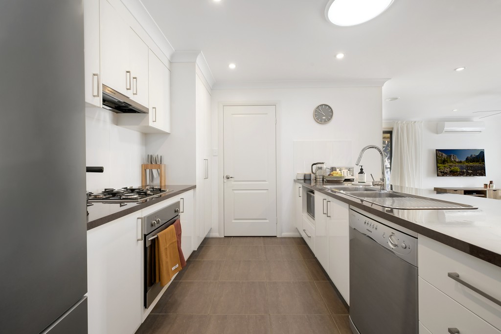 2 Eurawillah Street, Orange NSW 2800 - photo 3