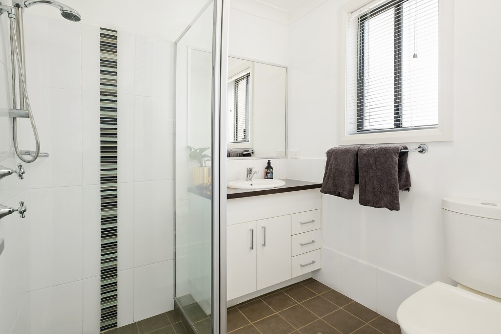 2 Eurawillah Street, Orange NSW 2800 - photo 10