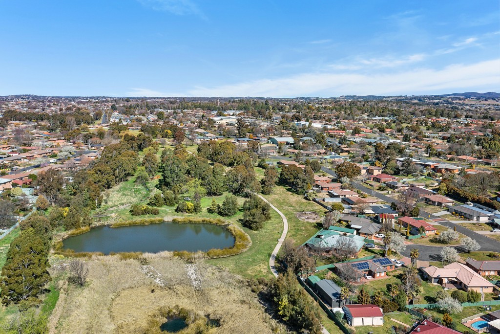 3 Hereford Place, Orange NSW 2800 - photo 16