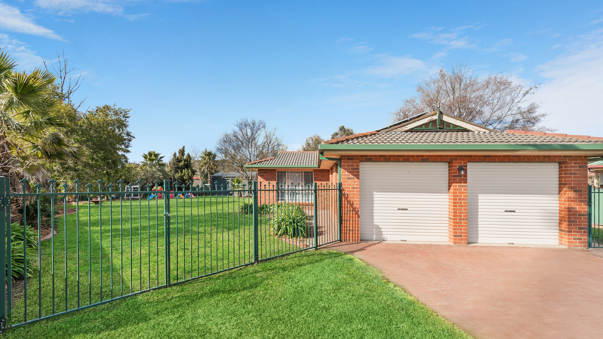 3 Hereford Place, Orange NSW 2800 - photo 17