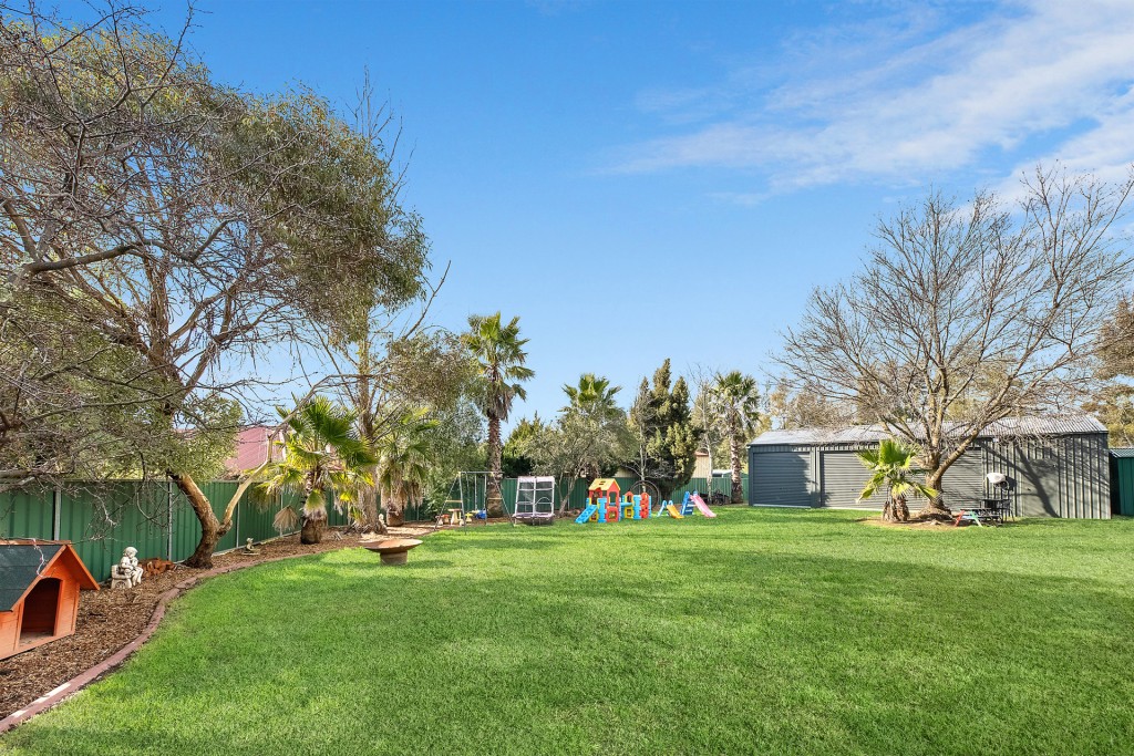 3 Hereford Place, Orange NSW 2800 - photo 3