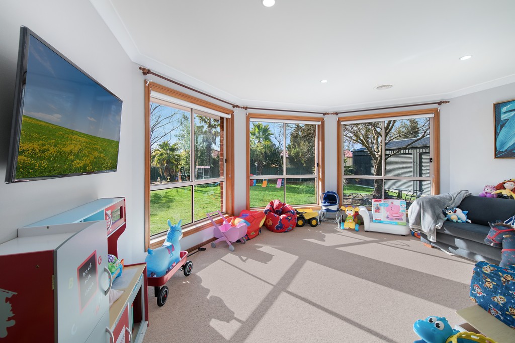3 Hereford Place, Orange NSW 2800 - photo 7