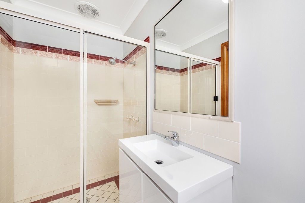 3 Hereford Place, Orange NSW 2800 - photo 9