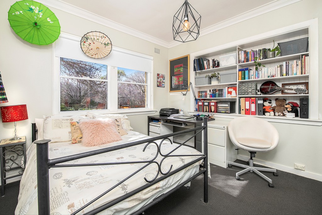 16 Rowan Street, Orange NSW 2800 - photo 11