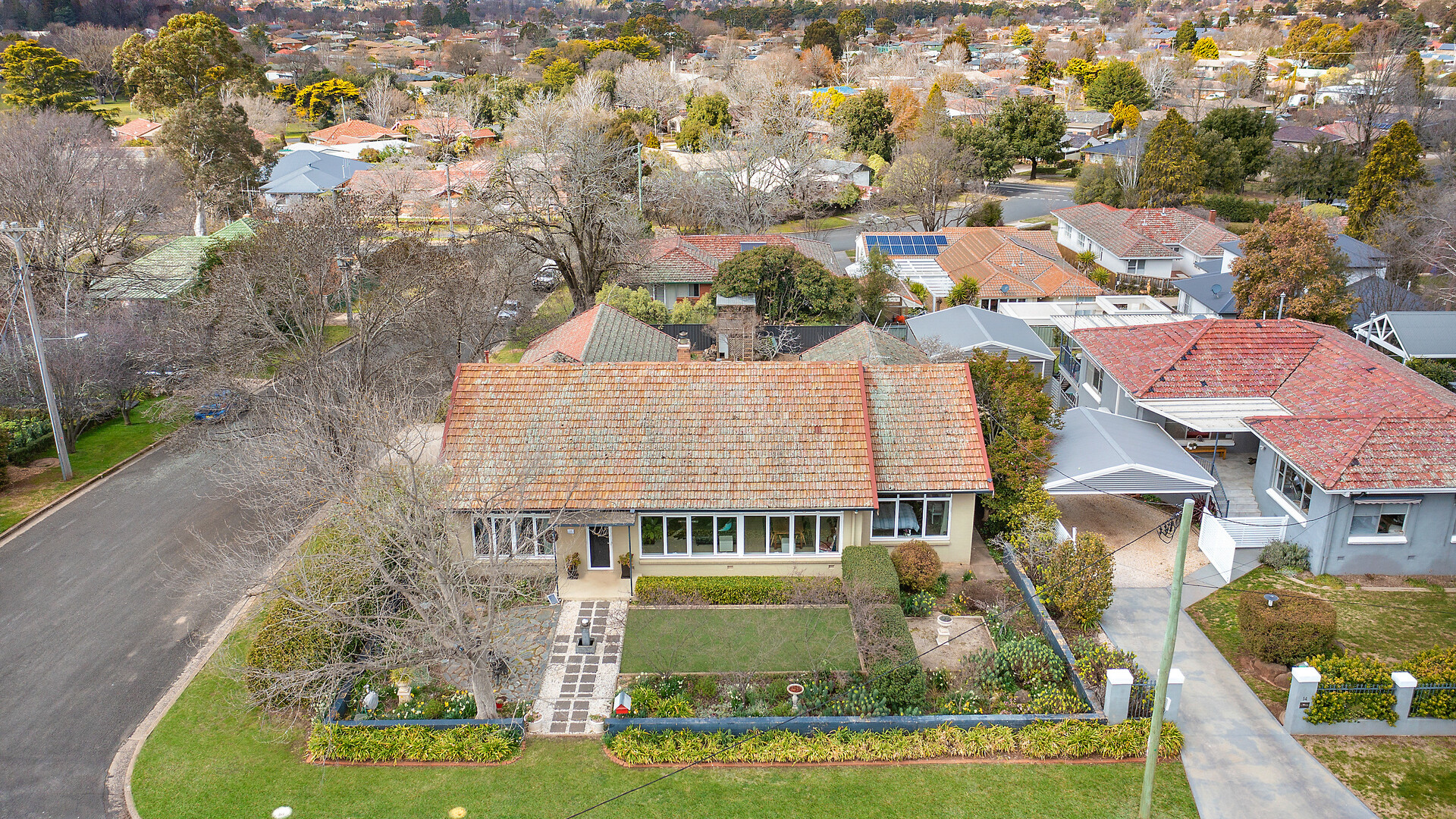 16 Rowan Street, Orange NSW 2800 - photo 12