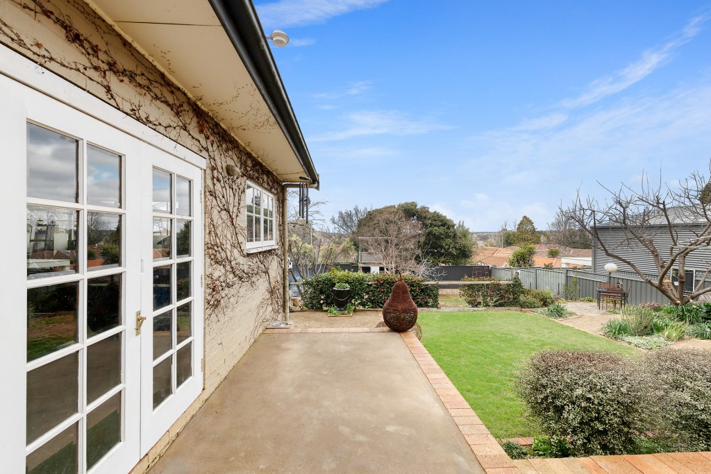 16 Rowan Street, Orange NSW 2800 - photo 25