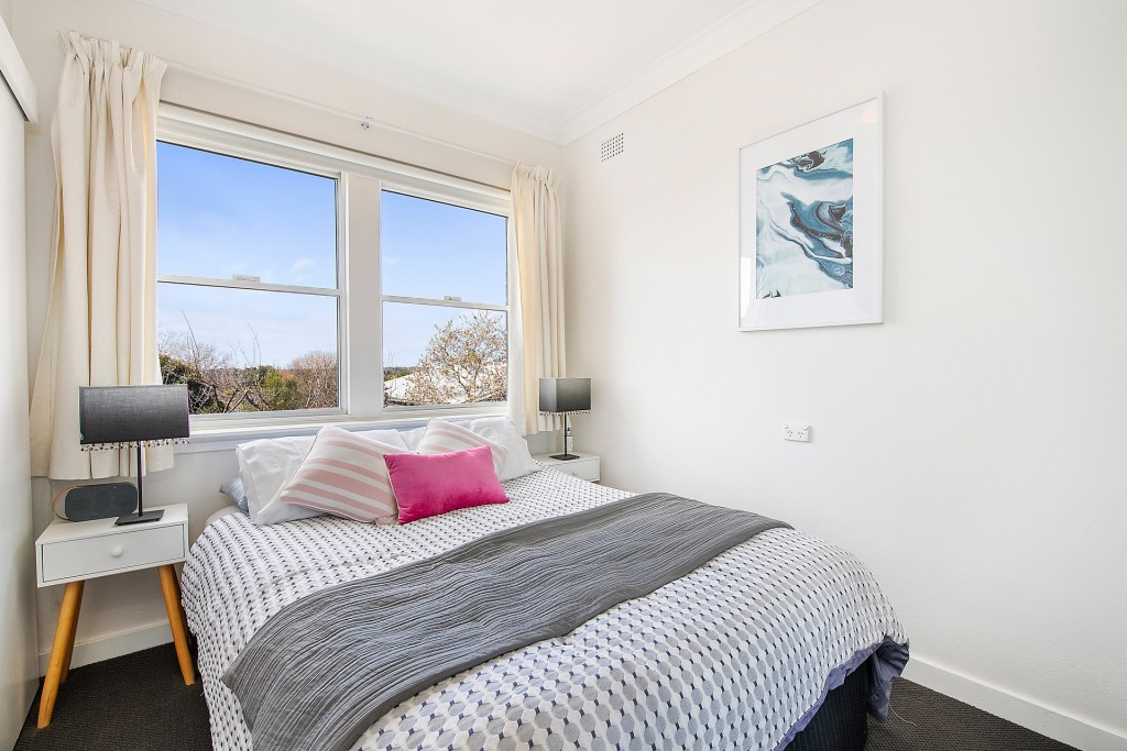 16 Rowan Street, Orange NSW 2800 - photo 8