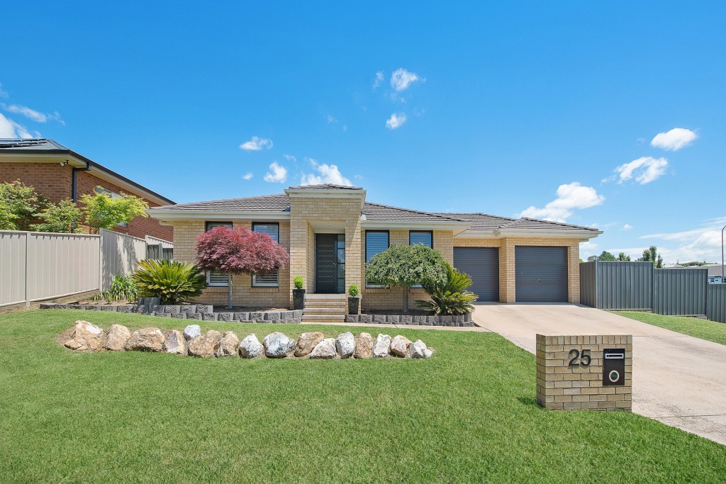 25 Jonathon Road, Orange NSW 2800 - photo 2
