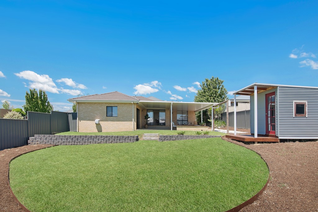 25 Jonathon Road, Orange NSW 2800 - photo 4
