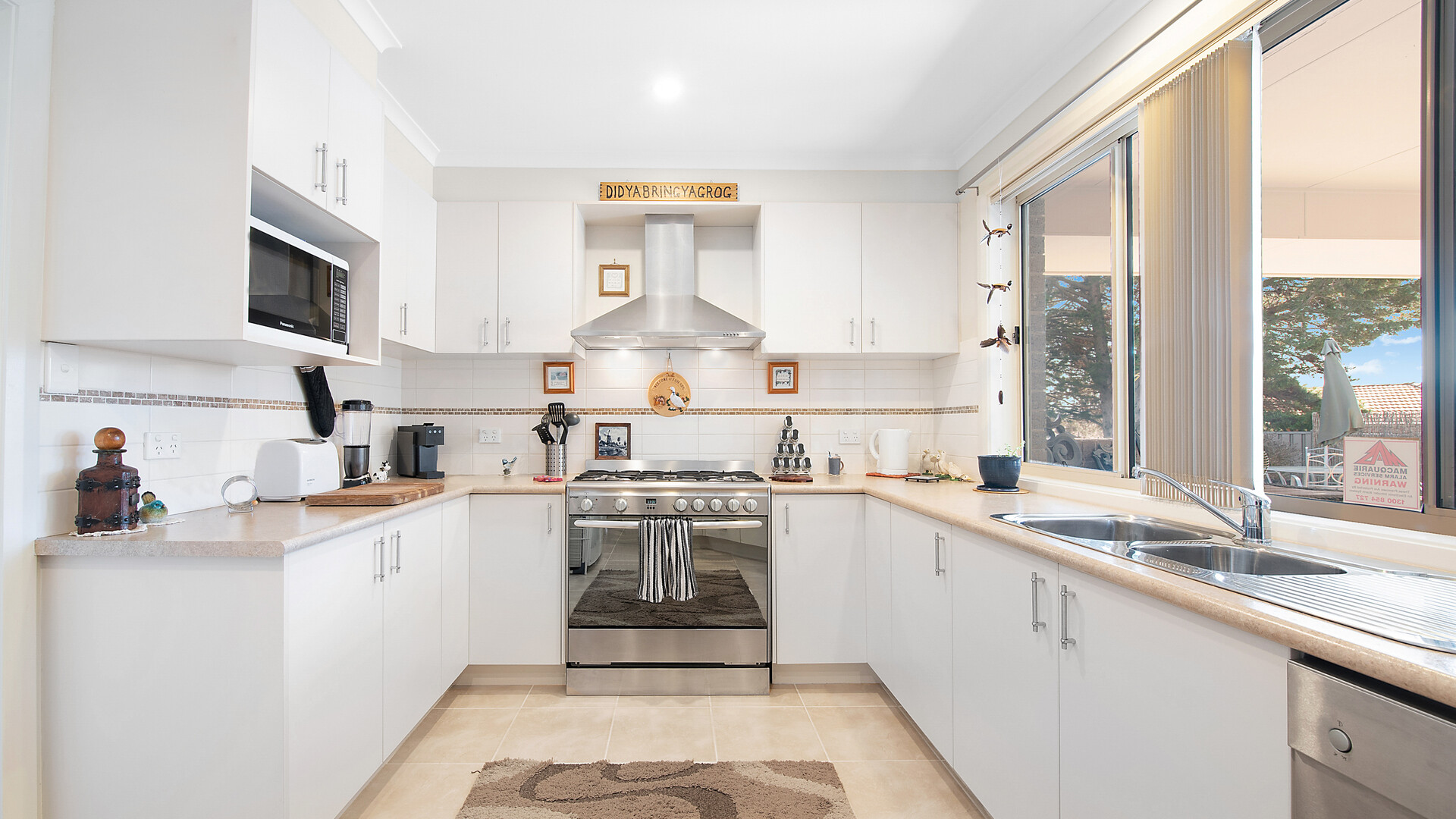 4 Angela Place, Orange NSW 2800 - photo 2