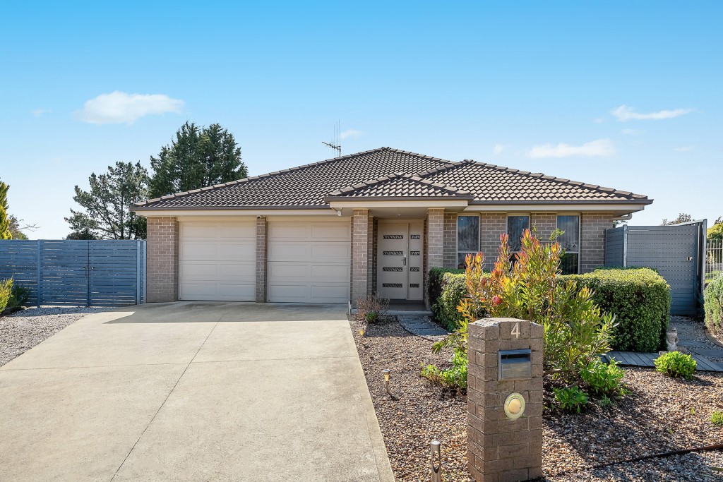 4 Angela Place, Orange NSW 2800 - McGrath Central West