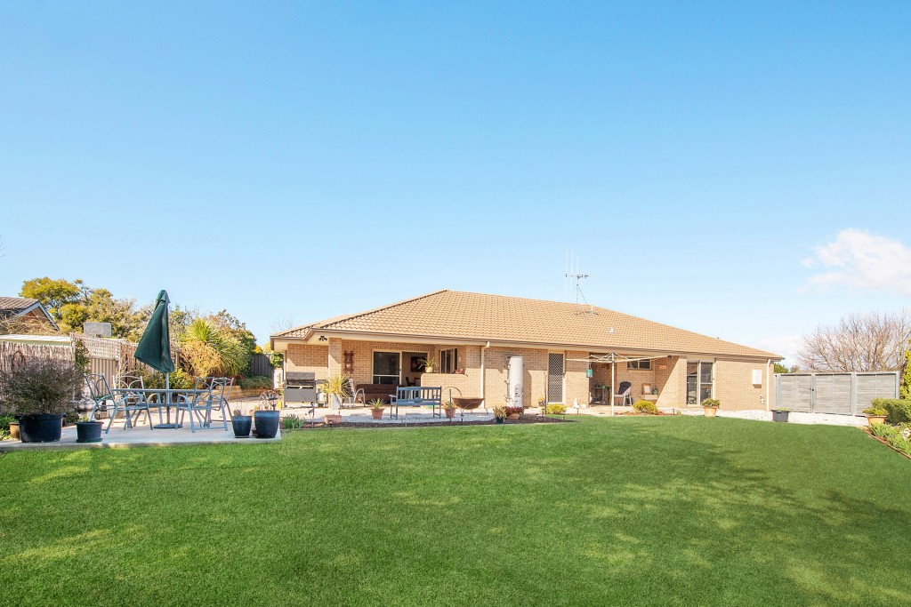 4 Angela Place, Orange NSW 2800 - photo 12