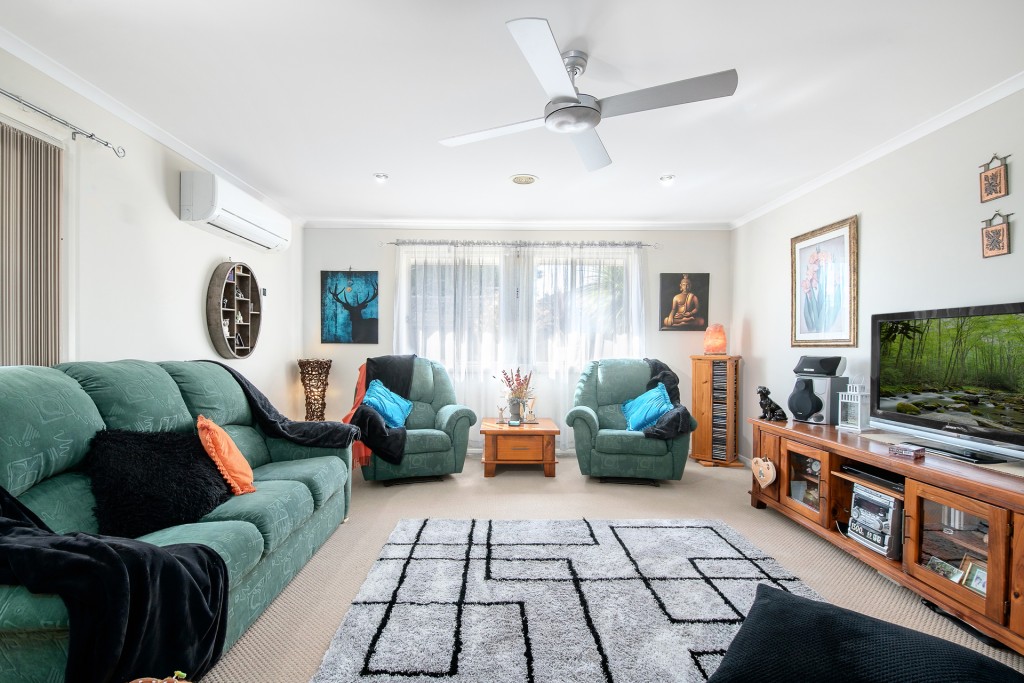 4 Angela Place, Orange NSW 2800 - photo 5
