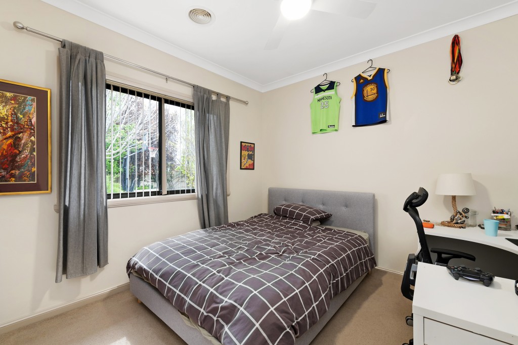 25 Catania Street, Orange NSW 2800 - photo 12