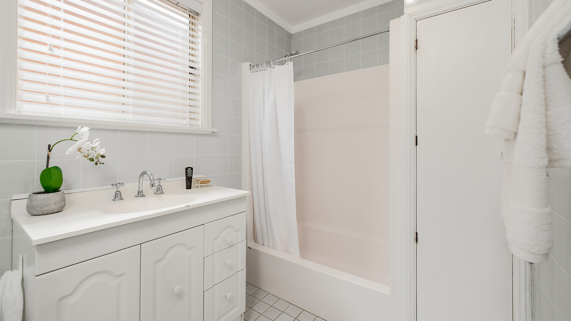 98 Hill Street, Orange NSW 2800 - photo 12