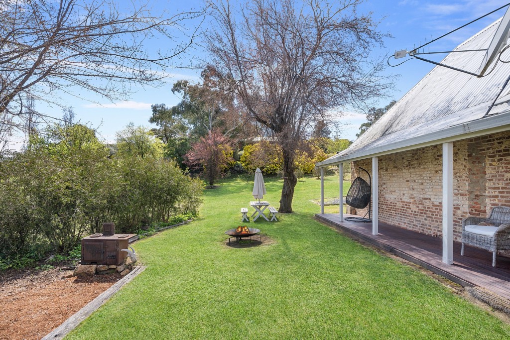 14 Collins Street, Carcoar NSW 2791 - photo 20