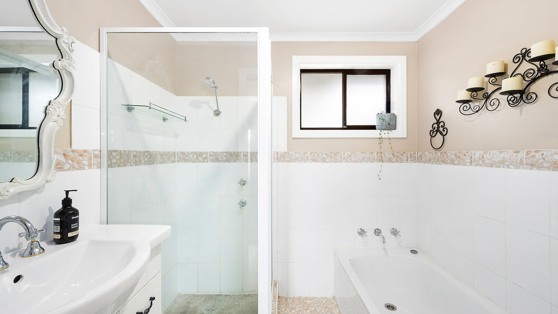 16 Kent Avenue, Orange NSW 2800 - photo 12