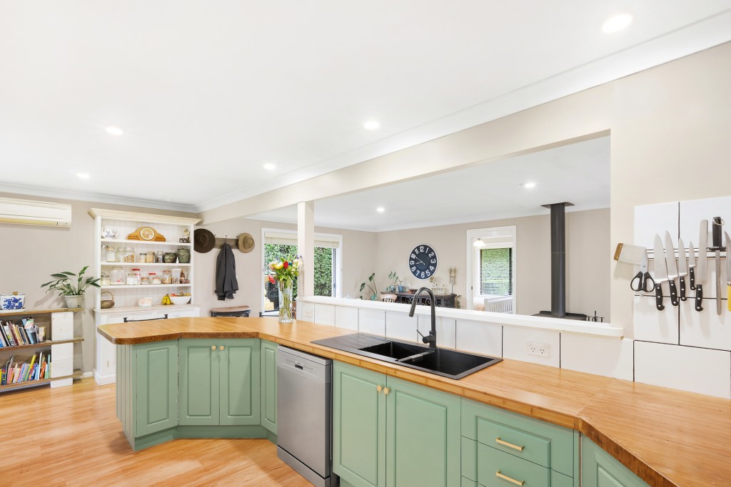 16 Kent Avenue, Orange NSW 2800 - photo 3