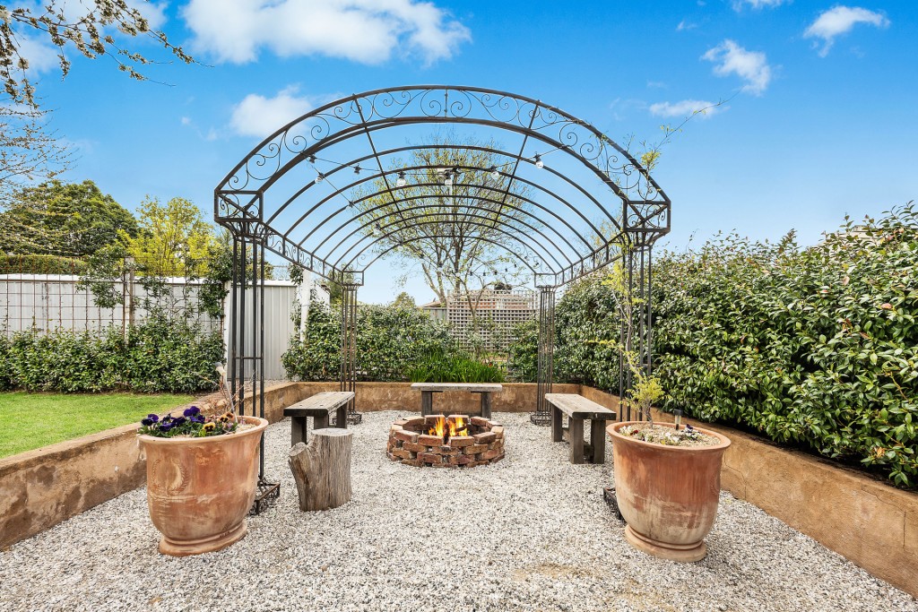 16 Kent Avenue, Orange NSW 2800 - photo 8