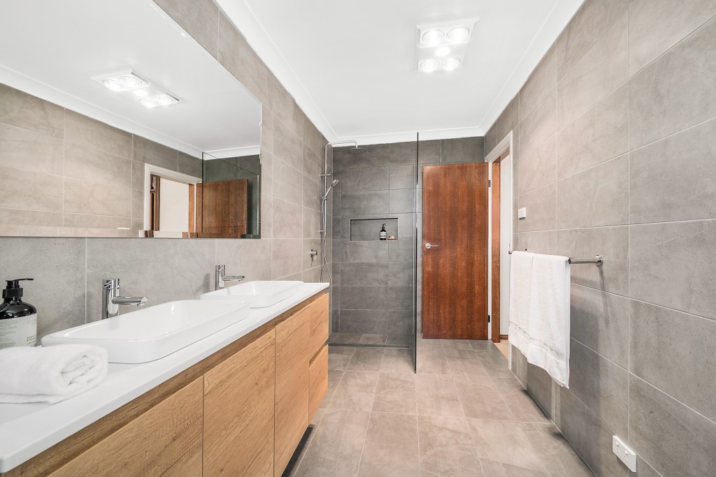 22 Coogal Drive, Orange NSW 2800 - photo 3