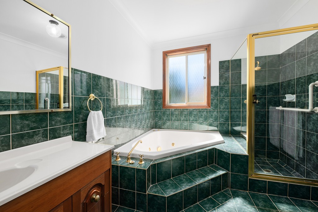 22 Coogal Drive, Orange NSW 2800 - photo 5